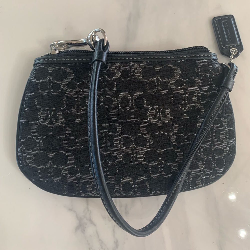 Vintage coach wristlet
